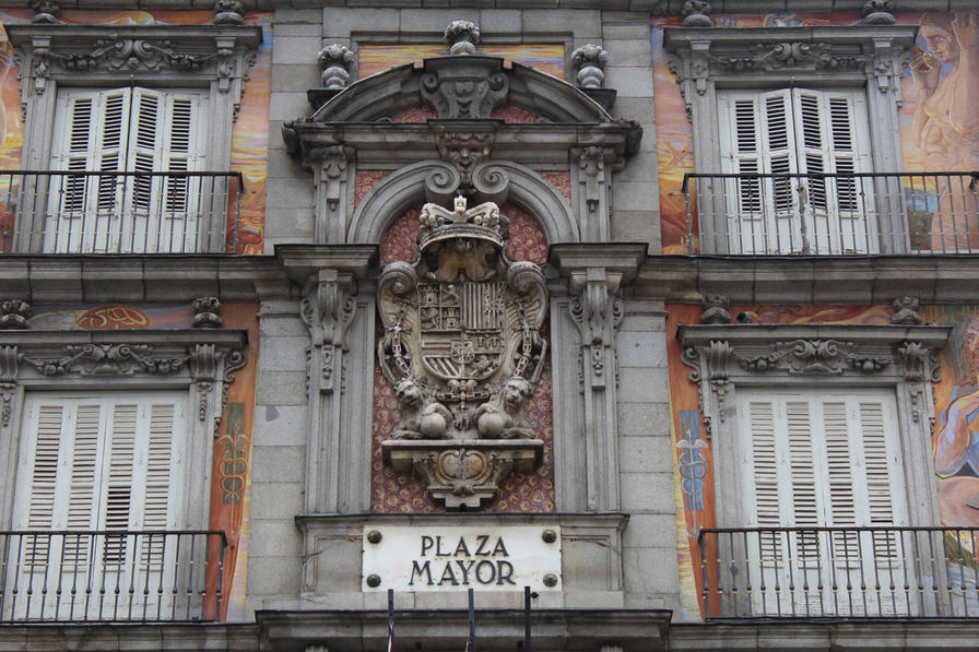 Plaza Mayor Madrid One way one world